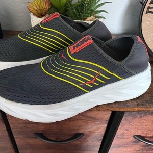 HOKA ORA Recovery Running Shoes. Men. SZ 12.